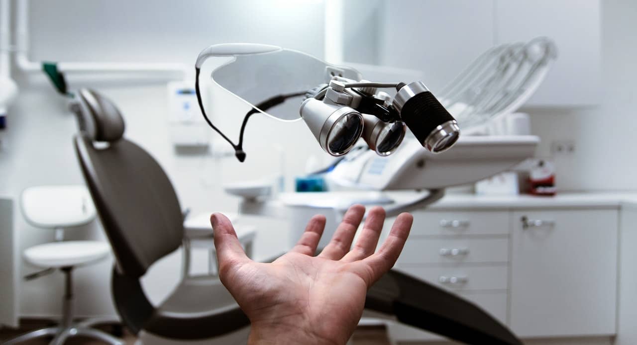 a white dentist room